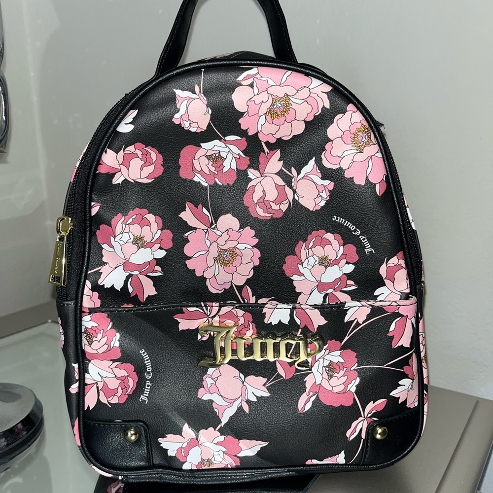 EUC Juicy couture backpack like new